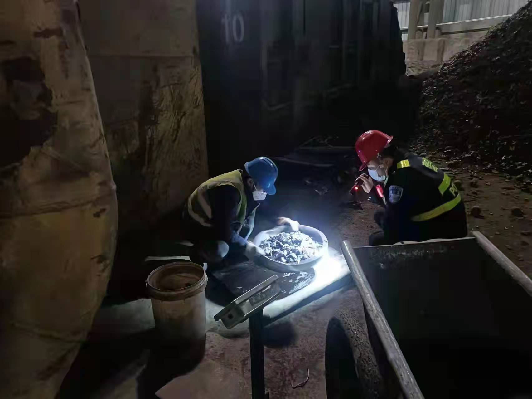 蛛絲馬跡尋線索 內保監督勇擔當 蛛絲馬跡尋線索 內保監督勇擔當