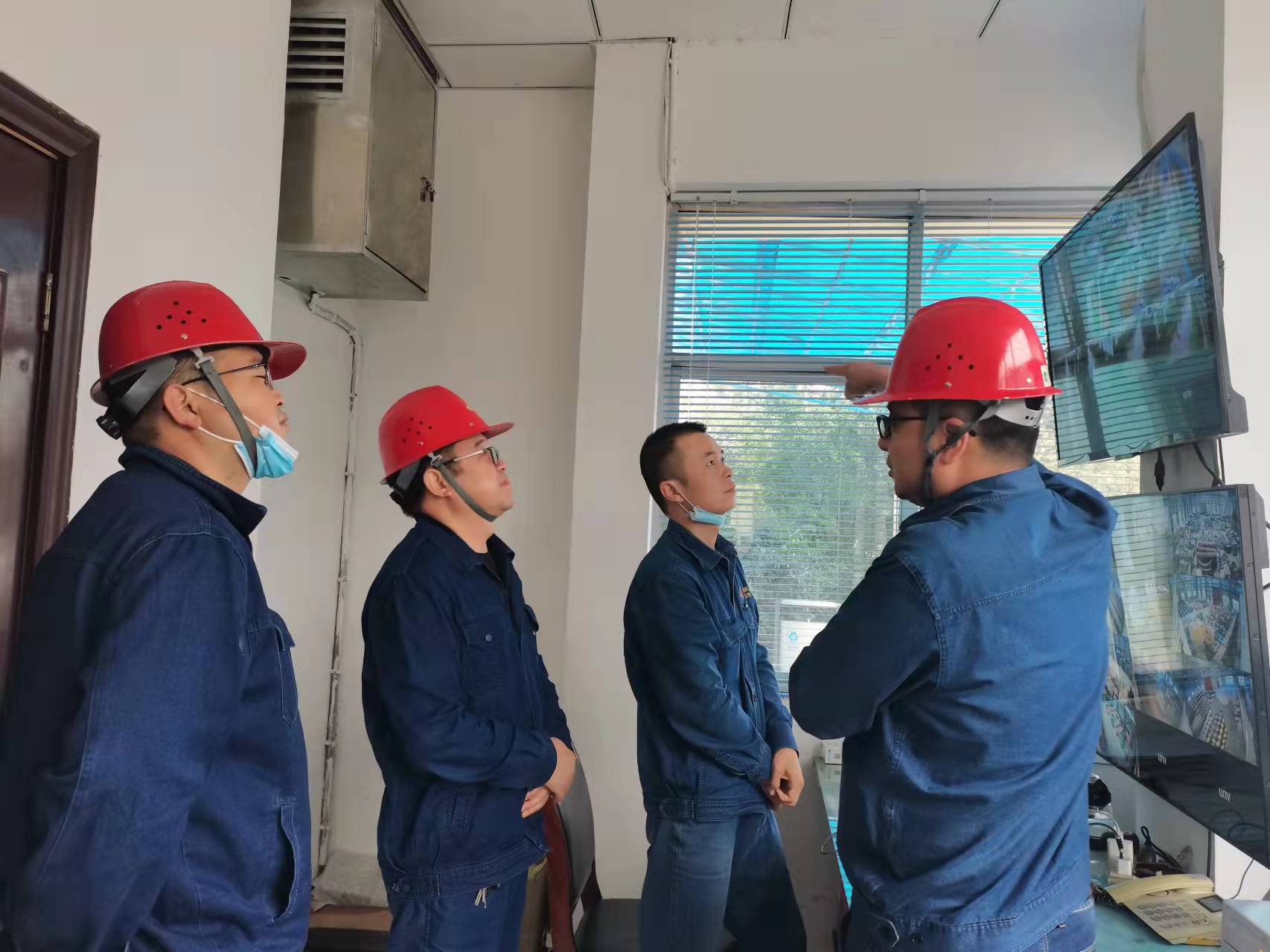 “三駕馬車”為拉動管理“保駕護航” “三駕馬車”為拉動管理“保駕護航”