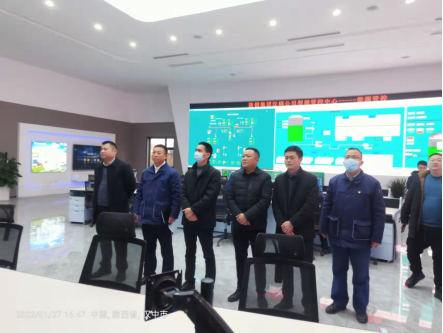 漢中市生態(tài)環(huán)境局副局長(zhǎng)楊寶軍一行來公司開展節(jié)前環(huán)保檢查 漢中市生態(tài)環(huán)境局副局長(zhǎng)楊寶軍一行來公司開展節(jié)前環(huán)保檢查