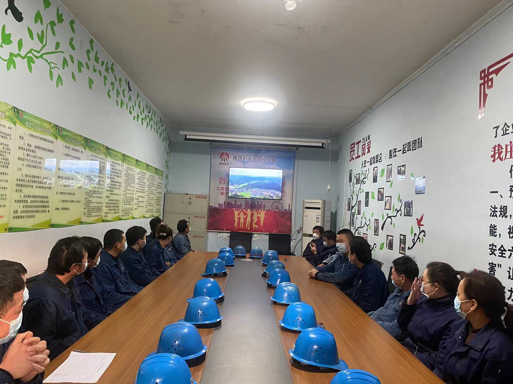 跳出“風險”誤區 贏得“安全”主動 跳出“風險”誤區 贏得“安全”主動