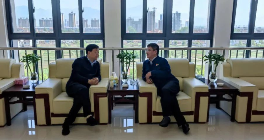 市工信局黨組書記、局長李建強到公司調研 市工信局黨組書記、局長李建強到公司調研