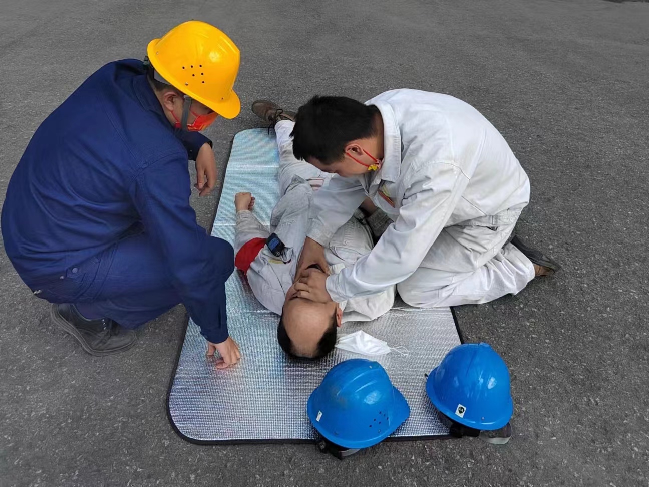 如何防暑降溫?這個班組有“涼”方 如何防暑降溫?這個班組有“涼”方