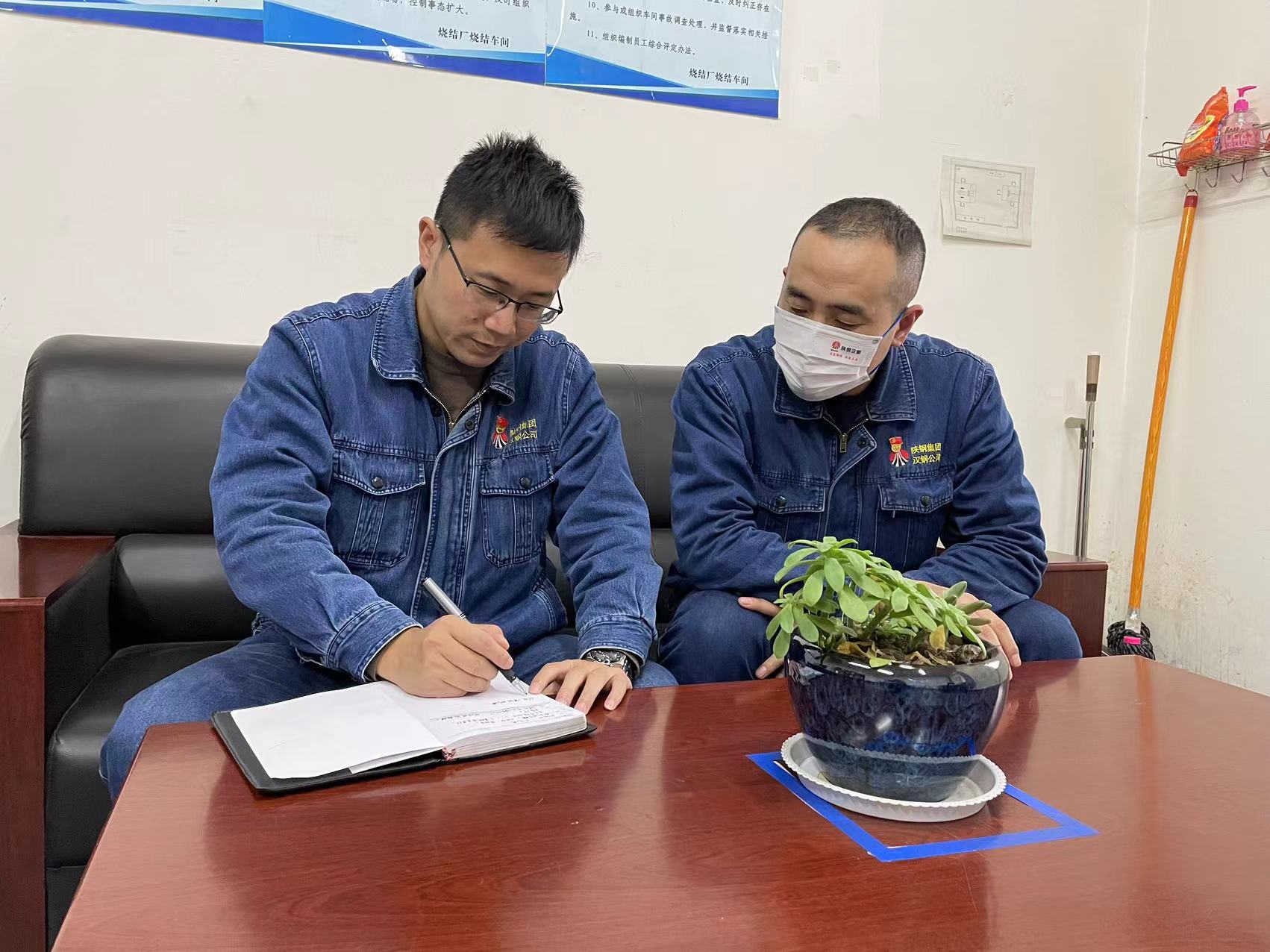 “三舉措”創(chuàng)建廉潔文化示范點(diǎn) “三舉措”創(chuàng)建廉潔文化示范點(diǎn)