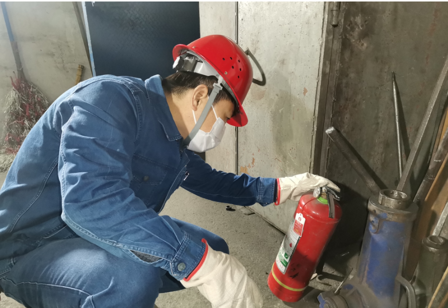 用“安全套餐”筑牢安全防線 用“安全套餐”筑牢安全防線