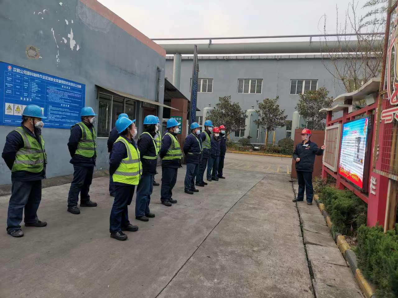 練就“三功”硬基礎 筑牢安全“防護堤” 練就“三功”硬基礎 筑牢安全“防護堤”