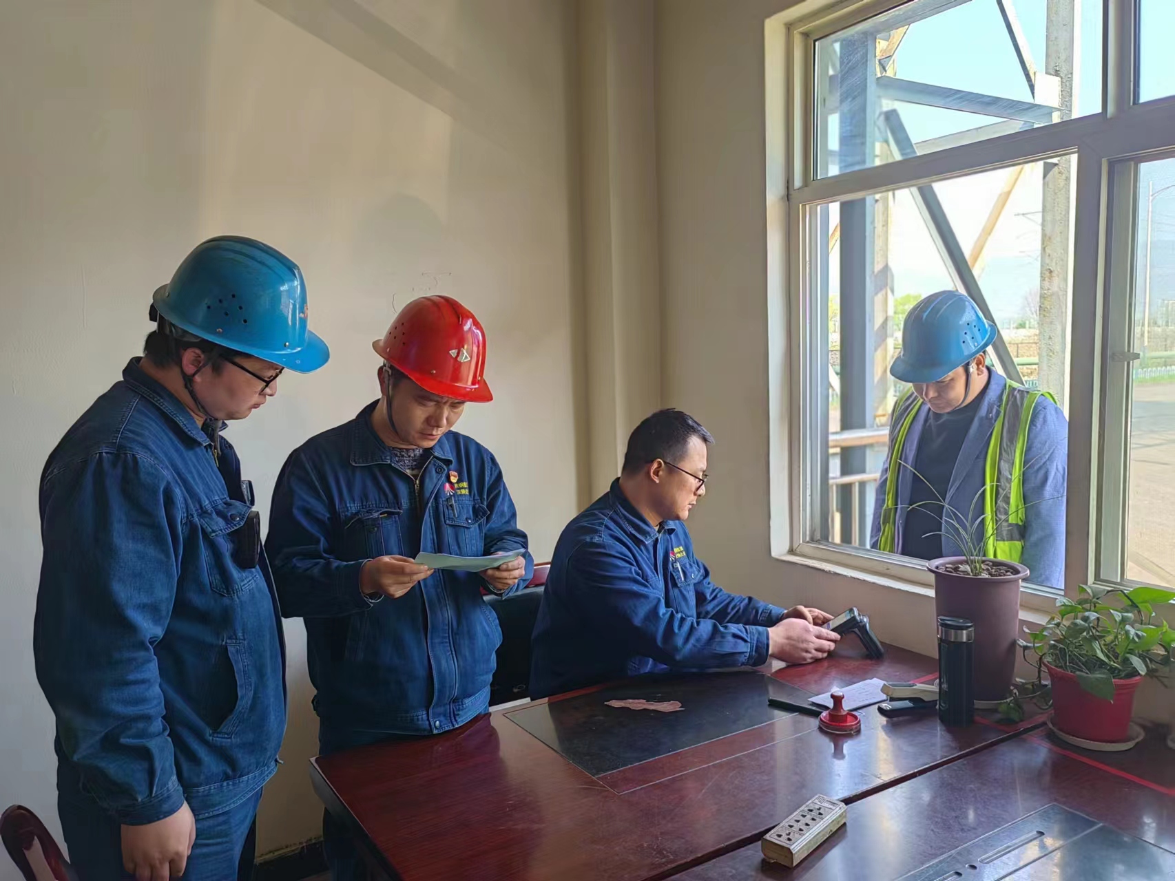 “三管齊下”,推進(jìn)清廉黨支部建設(shè) “三管齊下”,推進(jìn)清廉黨支部建設(shè)