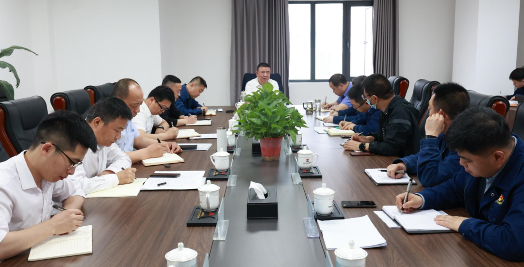 許曉增到漢鋼公司調(diào)研指導(dǎo)生產(chǎn)經(jīng)營工作 許曉增到漢鋼公司調(diào)研指導(dǎo)生產(chǎn)經(jīng)營工作