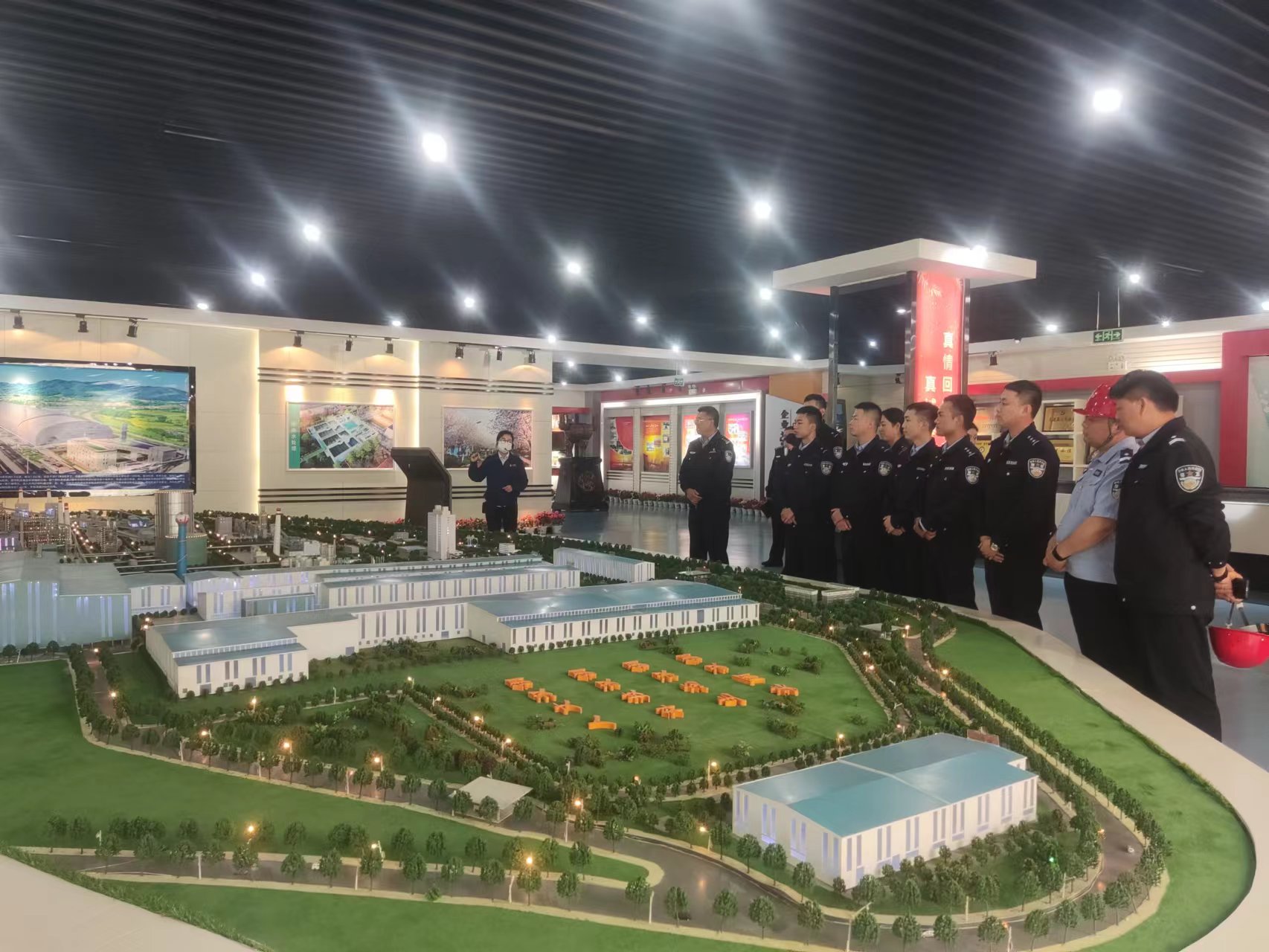 勉縣公安局到漢鋼公司開(kāi)展“五四”青年節(jié)教育觀(guān)摩活動(dòng) 勉縣公安局到漢鋼公司開(kāi)展“五四”青年節(jié)教育觀(guān)摩活動(dòng)