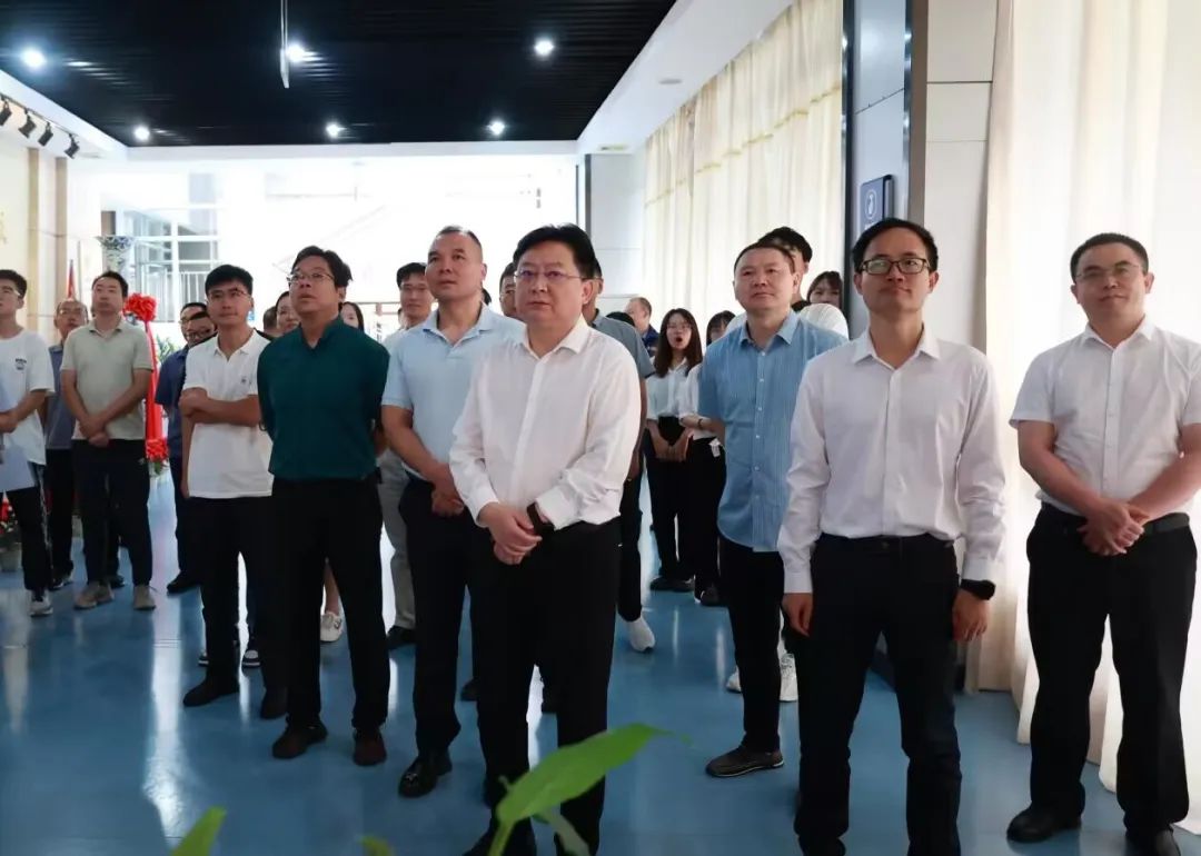 秦創(chuàng)原總窗口科創(chuàng)團(tuán)隊(duì)、科創(chuàng)企業(yè)漢中行暨項(xiàng)目簽約活動(dòng)來(lái)漢鋼公司考察 秦創(chuàng)原總窗口科創(chuàng)團(tuán)隊(duì)、科創(chuàng)企業(yè)漢中行暨項(xiàng)目簽約活動(dòng)來(lái)漢鋼公司考察