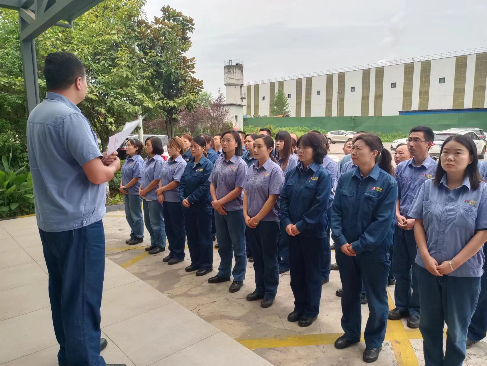 立足“嚴、細、實”,擰緊安全管理閥 立足“嚴、細、實”,擰緊安全管理閥