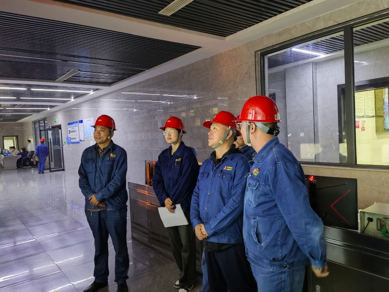 謝巍帶隊(duì)開展節(jié)中安全檢查 謝巍帶隊(duì)開展節(jié)中安全檢查