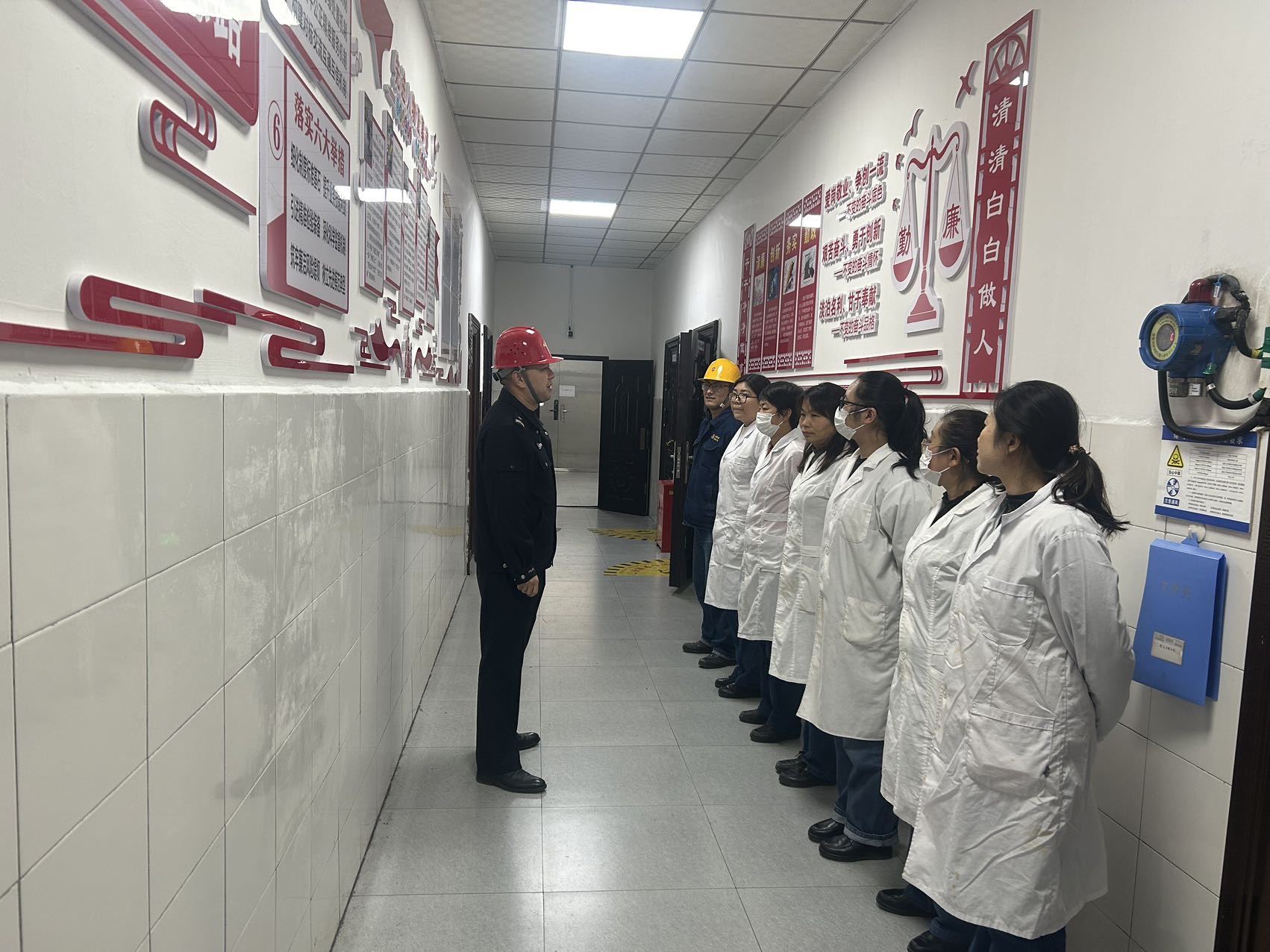 聞“寒”而動(dòng),筑牢冬季安全防線 聞“寒”而動(dòng),筑牢冬季安全防線