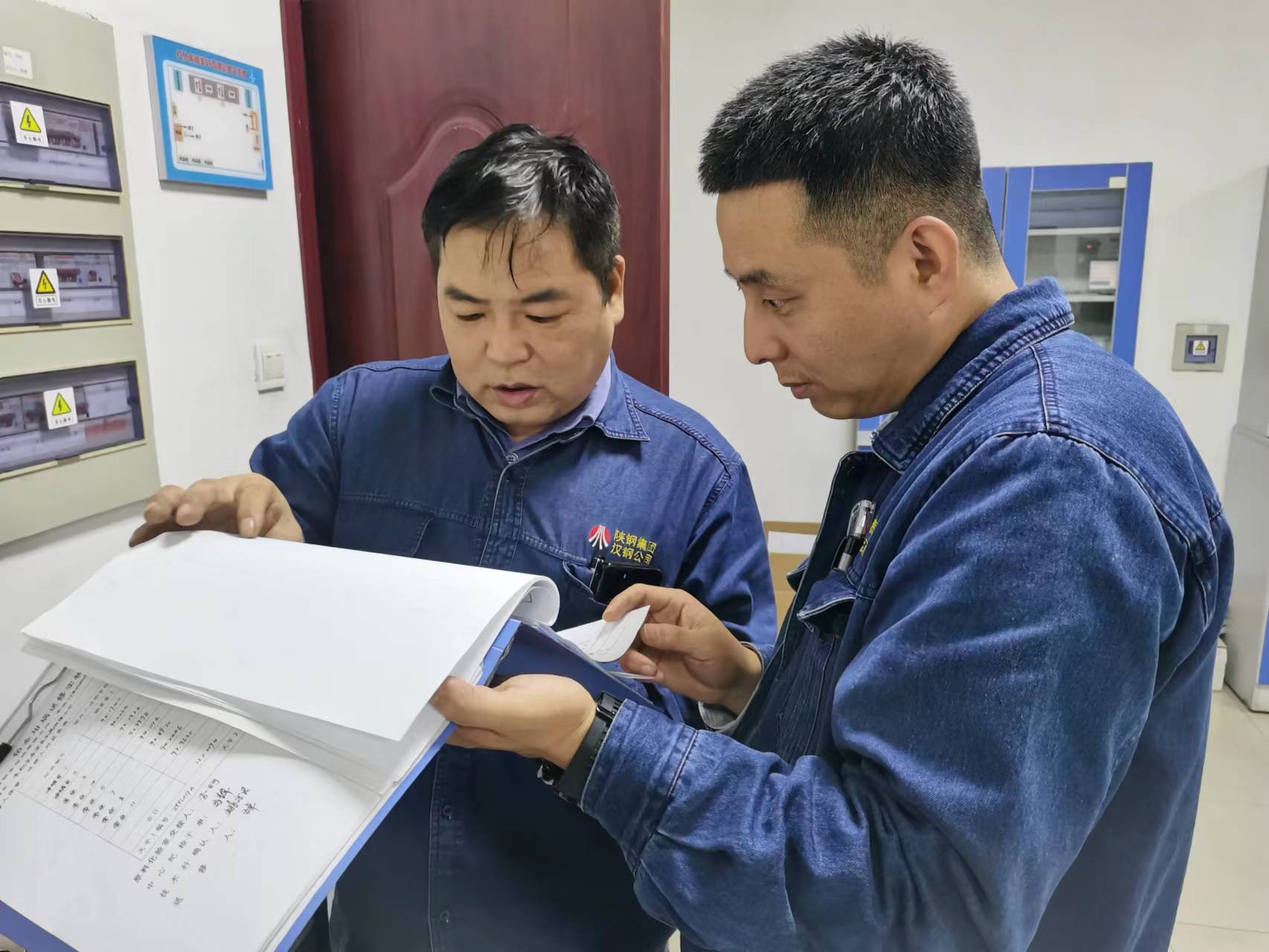 作風巡查出新招,大家一起來“找茬” 作風巡查出新招,大家一起來“找茬”