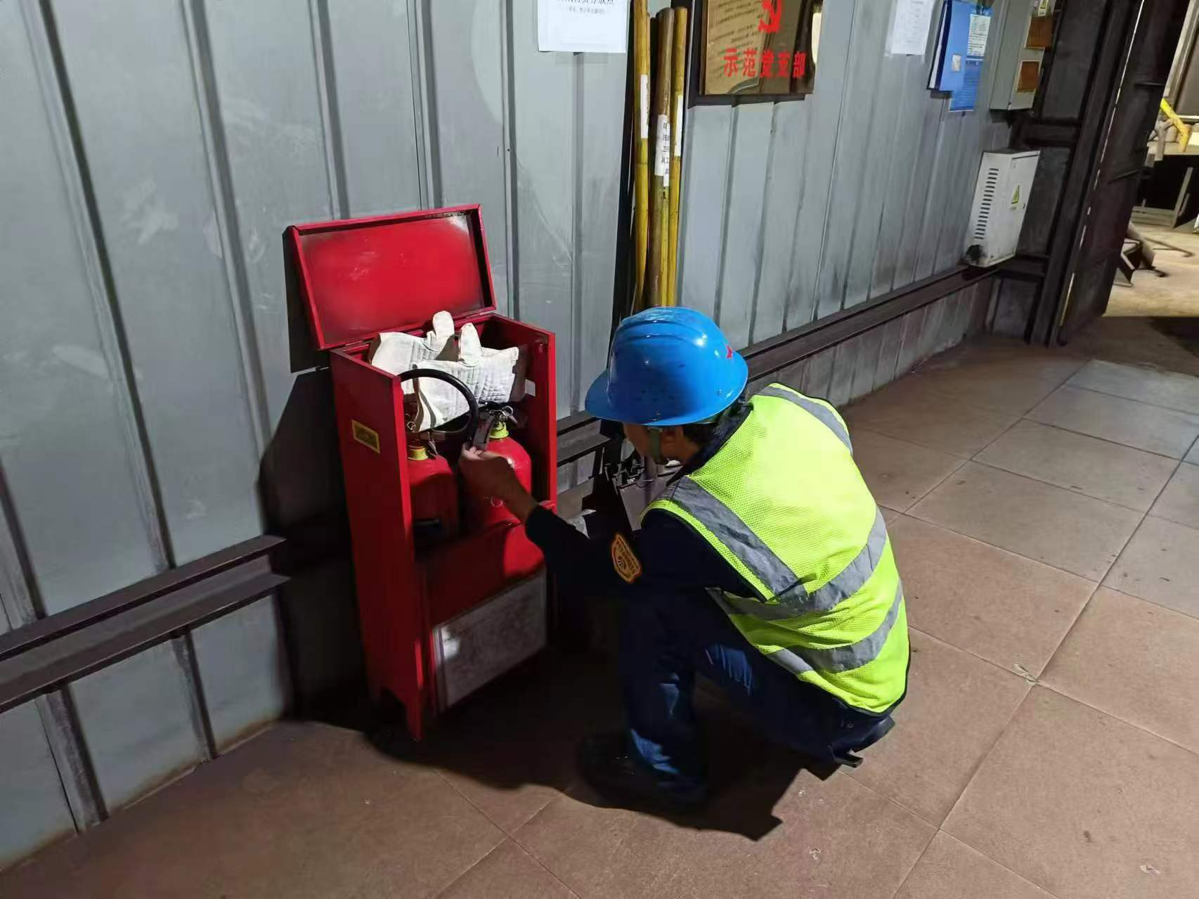 壓實責任,強化舉措扎牢消防安全“籬笆” 壓實責任,強化舉措扎牢消防安全“籬笆”