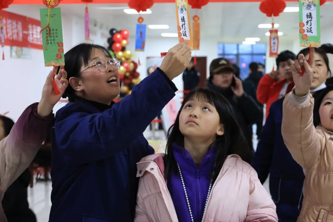 瑞蛇迎新春 喜樂鬧元宵!漢鋼公司開展系列元宵節活動 瑞蛇迎新春 喜樂鬧元宵!漢鋼公司開展系列元宵節活動