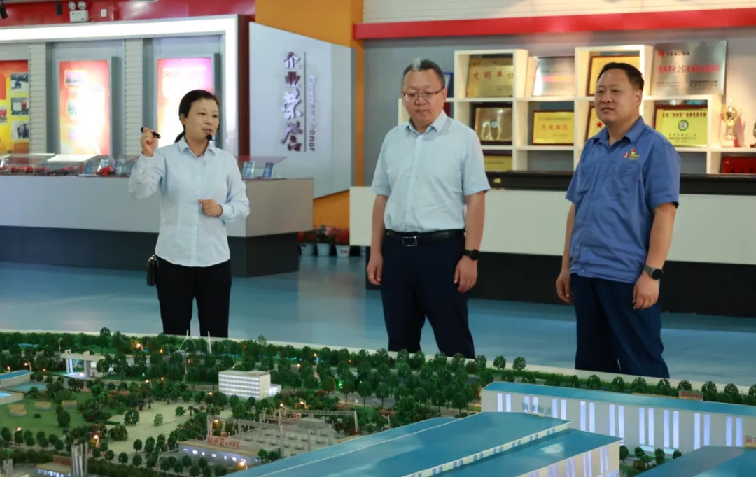 中國冶金報社副社長范鐵軍到公司參觀調研 中國冶金報社副社長范鐵軍到公司參觀調研