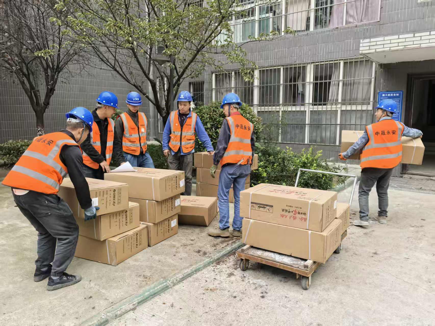 高效銜接顯擔(dān)當(dāng) 文明施工暖民心