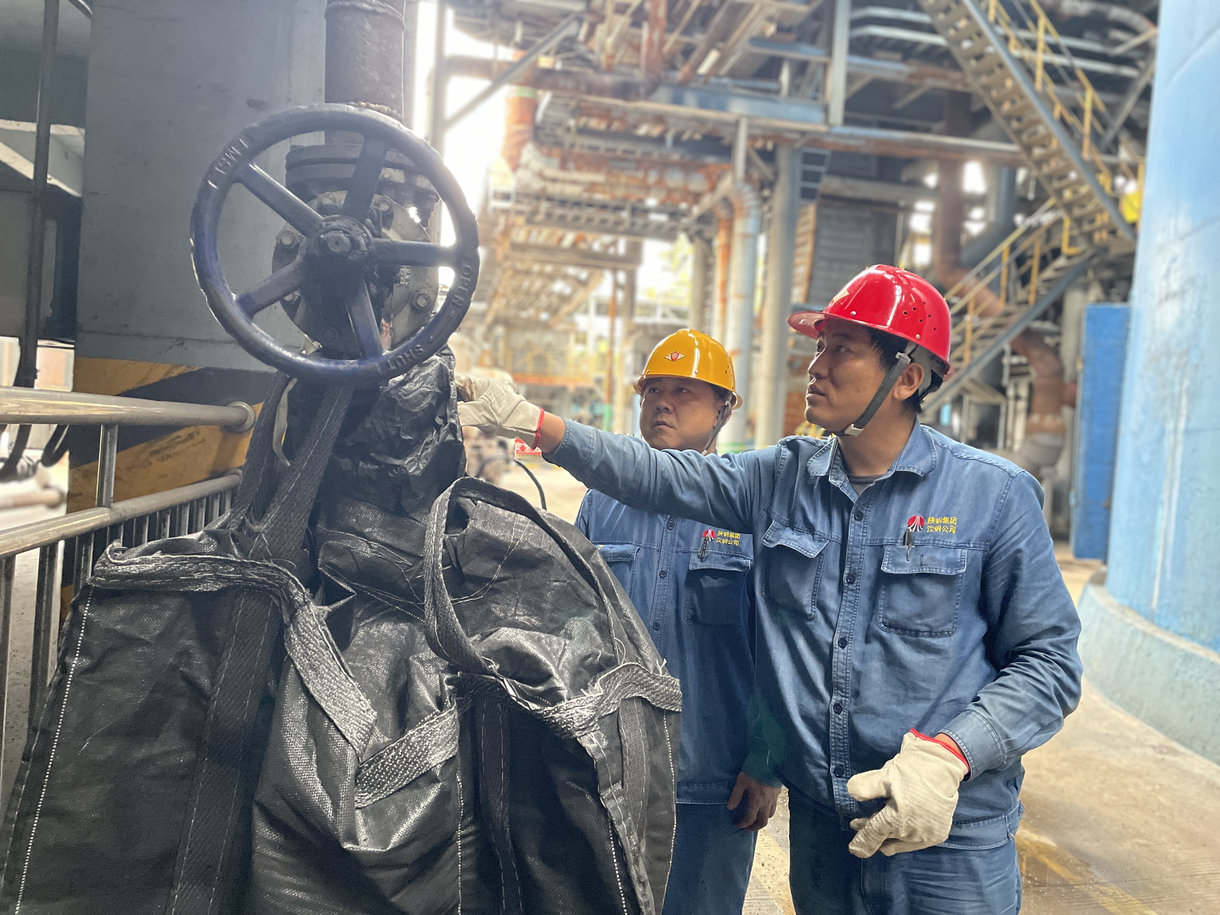 奮戰四季度 穩產保供第一線 奮戰四季度 穩產保供第一線