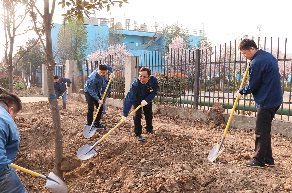 漢鋼公司掀起“美麗漢鋼,你我共創”擴綠行動 漢鋼公司掀起“美麗漢鋼,你我共創”擴綠行動