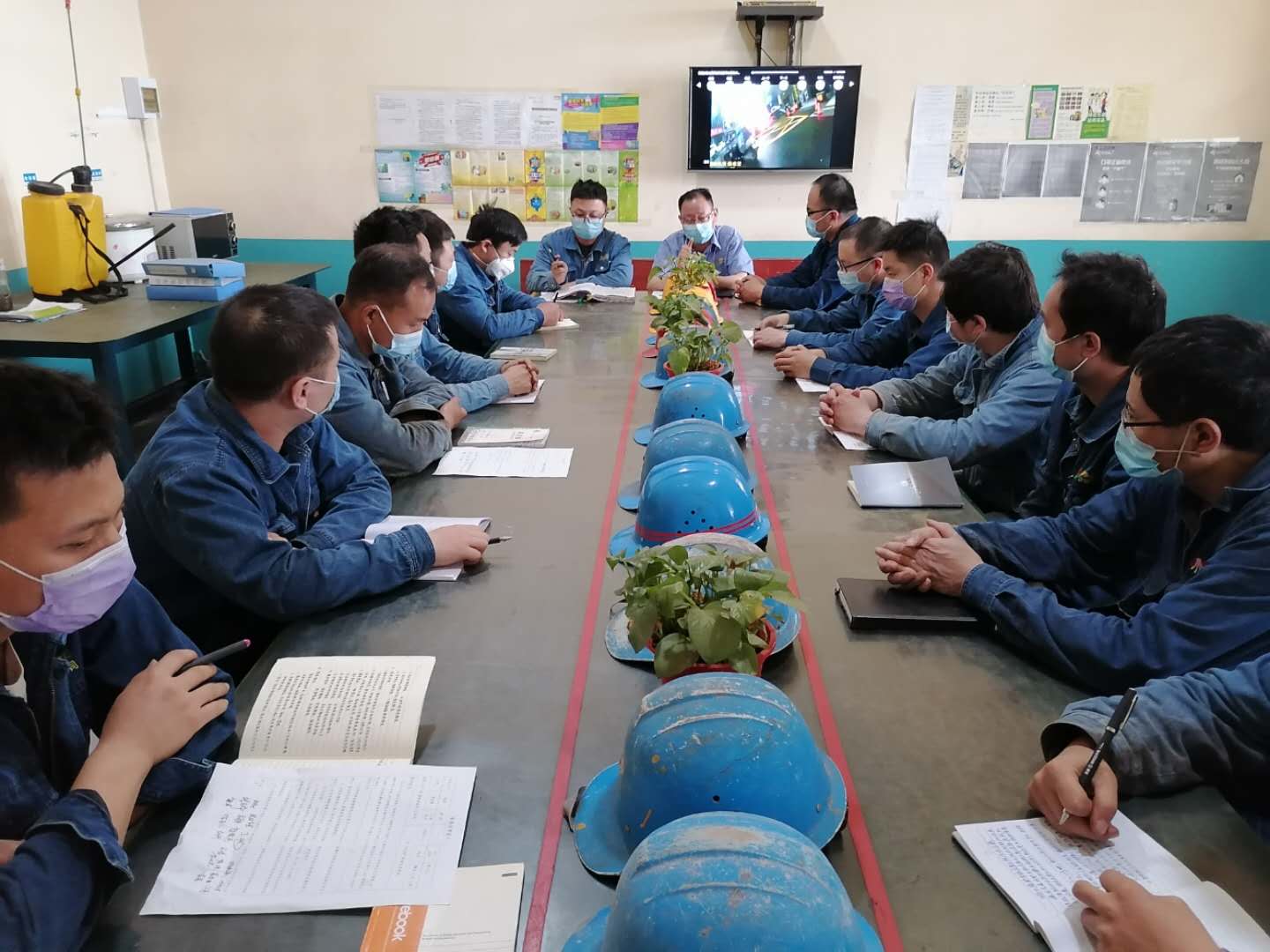 強化警示效果 筑牢安全防線 強化警示效果 筑牢安全防線